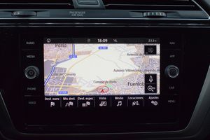Volkswagen Touran Business & Navi 1.6 TDI 85kW (115CV) 7 PLZ - Foto 39