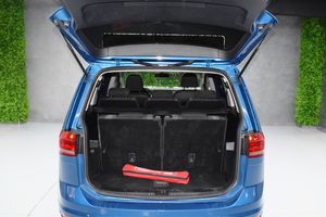 Volkswagen Touran Business & Navi 1.6 TDI 85kW (115CV) 7 PLZ - Foto 8