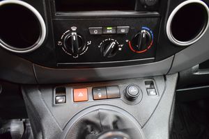 Peugeot Partner TEPEE Access 1.6 BlueHDi 55KW (75CV) 4 P - Foto 13