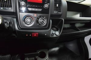 Peugeot Boxer 335 L3 H2 BHDI 140 CV S&S 6 V. M - Foto 30