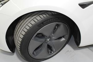 Tesla Model 3 RWD 4 puertas - Foto 28