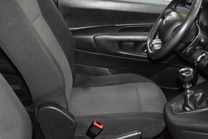 Toyota Proace City combi 1.5D 75kW (100CV) GX L1 - Foto 18