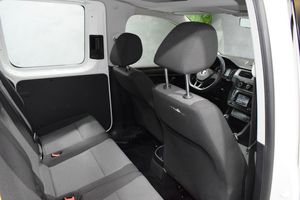 Volkswagen Caddy Profesional Kombi 2.0 TDI SCR 4M BMT 122 4 Puertas - Foto 13