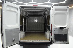 Peugeot Boxer Pack 335 L2 H2 BHDI 103kW (140CV) S&S - Foto 8