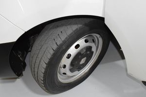 Renault Trafic Furgon 29 L2H1 Energy BluedCi 88 kW - Foto 46
