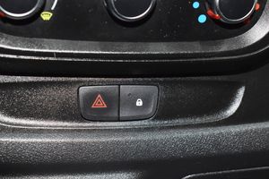 Renault Trafic Furgon 29 L2H1 Energy BluedCi 88 kW - Foto 42