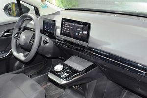 MG MG4 MG 4 EV - Standard - Foto 18