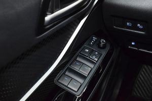 Toyota C-HR 2.0 180H GR SPORT - Foto 28