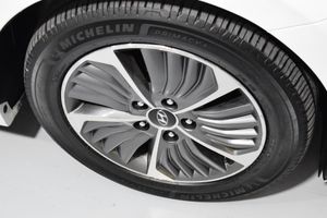 Hyundai IONIQ 1.6 GDI PHEV - Foto 29