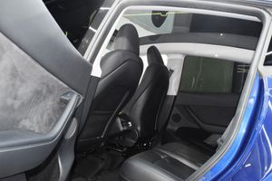 Tesla Model Y Gran autonomía Tracción integral - Foto 9