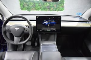 Tesla Model Y Gran autonomía Tracción integral - Foto 10