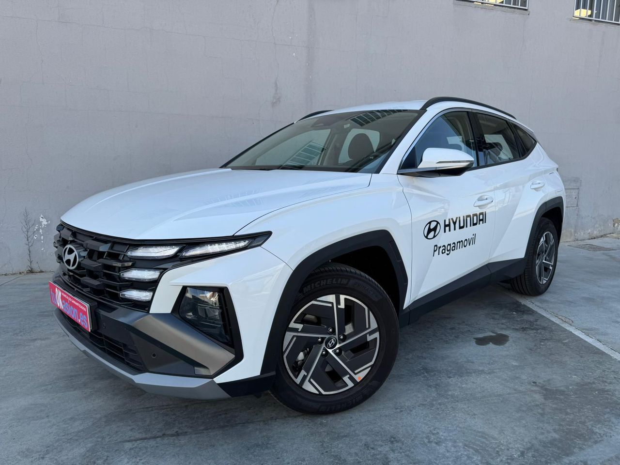 Hyundai Tucson 1.6TGDi 215cv MAXX   - Foto 1