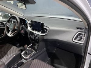 Kia XCeed 1.0 T-GDi Drive 88kW (120CV)  - Foto 9
