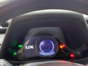 Lexus UX 2.0 250h Business  - Foto 27