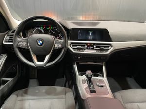 BMW Serie 3 318d Touring  - Foto 7