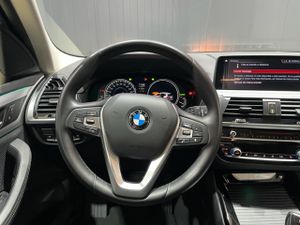 BMW X3 sDrive18d  - Foto 24