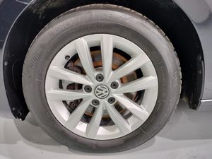 Volkswagen Touran Advance 1.4 TSI 110kW (150CV) DSG  - Foto 16