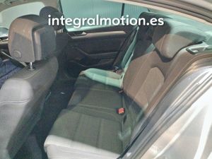 Volkswagen Passat Executive 2.0 TDI 110kW (150CV)  - Foto 11