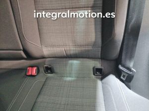 Volkswagen Passat Executive 2.0 TDI 110kW (150CV)  - Foto 24