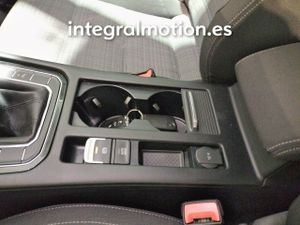 Volkswagen Passat Executive 2.0 TDI 110kW (150CV)  - Foto 23