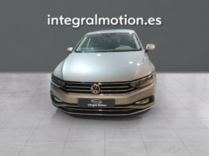 Volkswagen Passat Executive 2.0 TDI 110kW (150CV)  - Foto 2