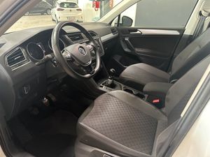 Volkswagen Tiguan Advance 2.0 TDI 110kW (150CV)  - Foto 18
