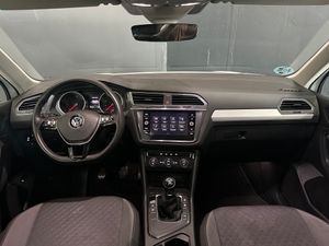Volkswagen Tiguan Advance 2.0 TDI 110kW (150CV)  - Foto 56