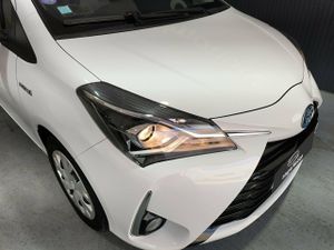 Toyota Yaris 1.5 VVT-I HYBRID Business   - Foto 28