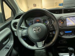 Toyota Yaris 1.5 VVT-I HYBRID Business   - Foto 12