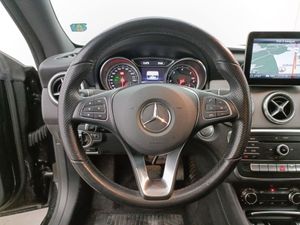 Mercedes Clase CLA CLA 200 d H6 Business Solution Aut. 4d  - Foto 9