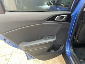 Kia XCeed 1.6 GDi PHEV 104kW (141CV) eMotion + Gasolina  - Foto 43