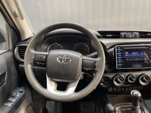 Toyota Hilux 2.4 150CV Cabina Doble   - Foto 23