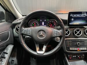 Mercedes GLA GLA 180 1.6 122CV  - Foto 22