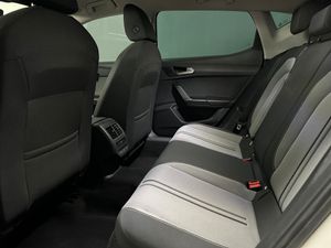 Seat Leon 1.0 eTSI 81kW DSG-7 S&S Style  - Foto 29
