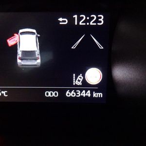 Toyota Yaris 1.5 VVT-I TEAM D   - Foto 4