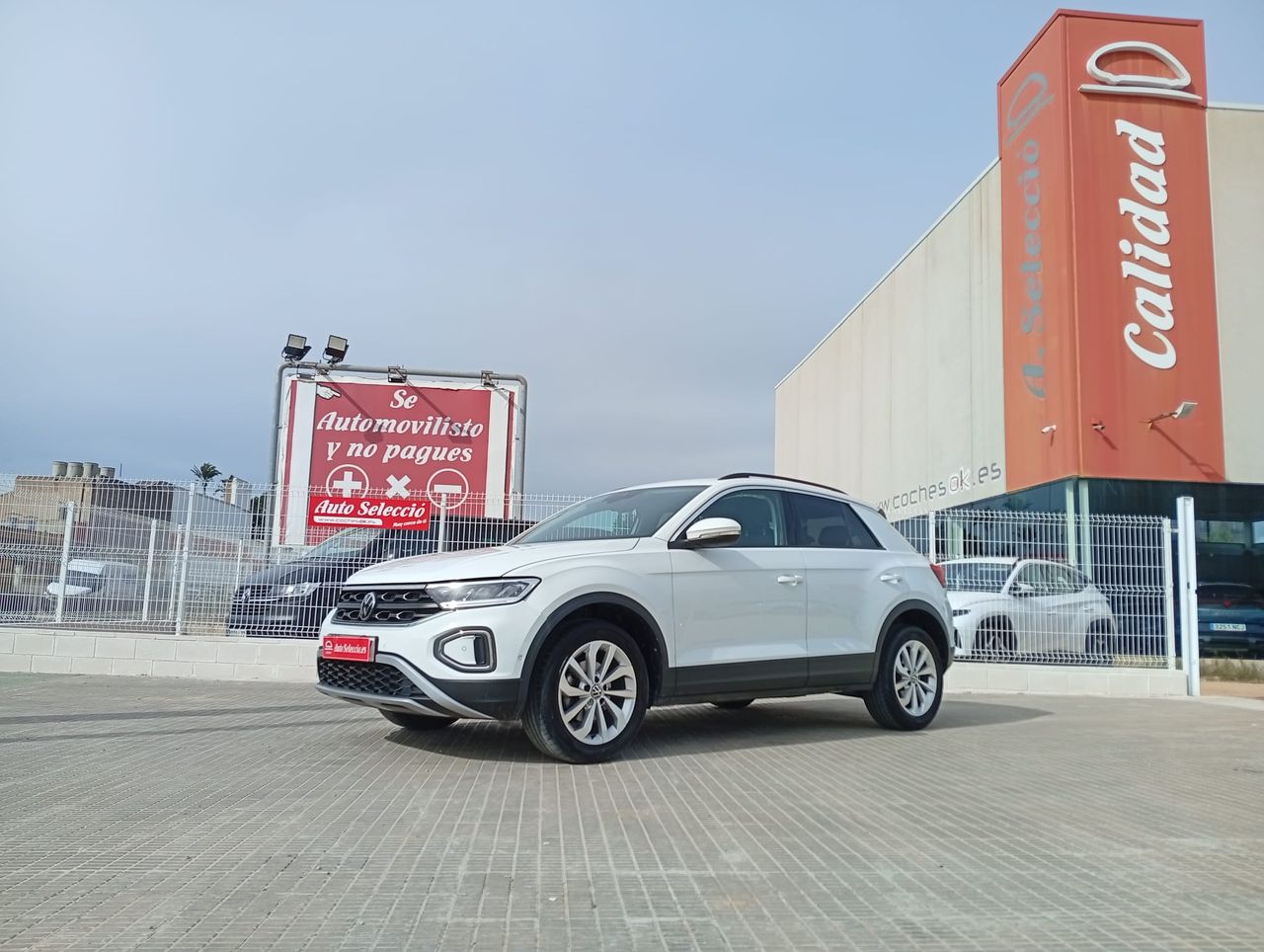 Volkswagen T-Roc Life 1.5 TSI 110kW (150CV) DSG  - Foto 1