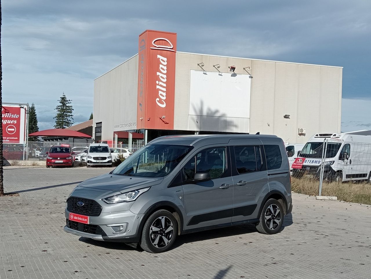 Ford Tourneo Connect 1.5 TDCi 88kW (120CV) Active  - Foto 1
