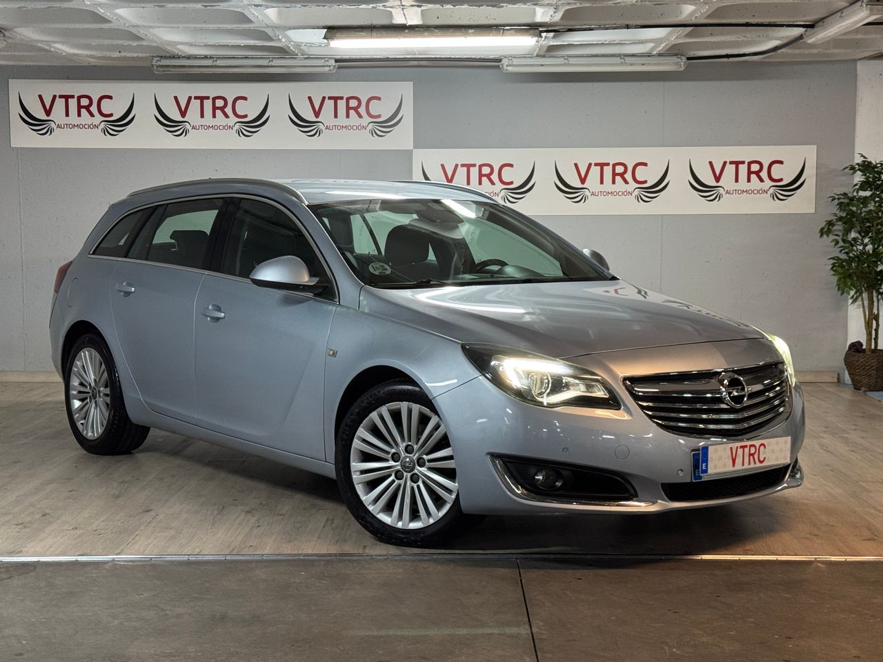 Opel Insignia Sports Tourer 2.0CDTI   - Foto 1