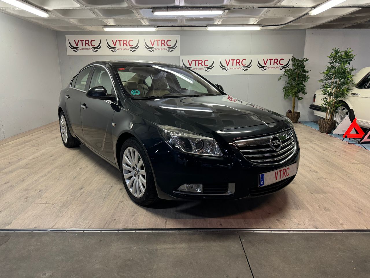 Opel Insignia  Turbo   - Foto 1