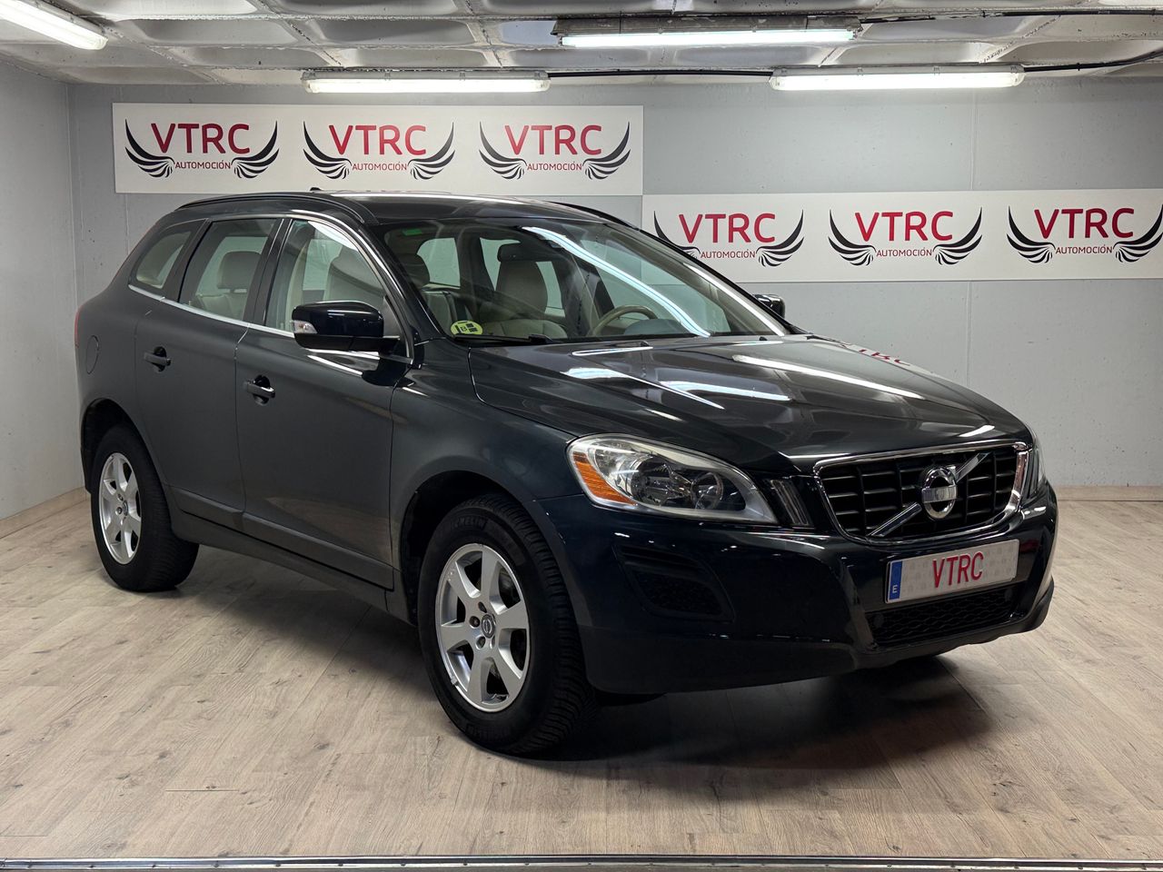 Volvo XC-60 D3 Kinetic   - Foto 1