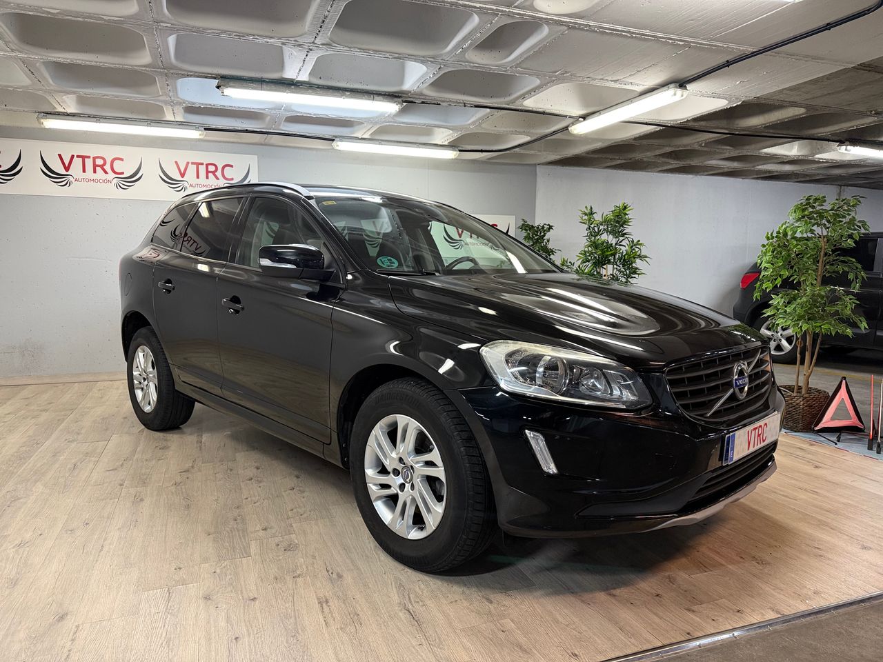 Volvo XC60 Kinetic Auto D3   - Foto 1