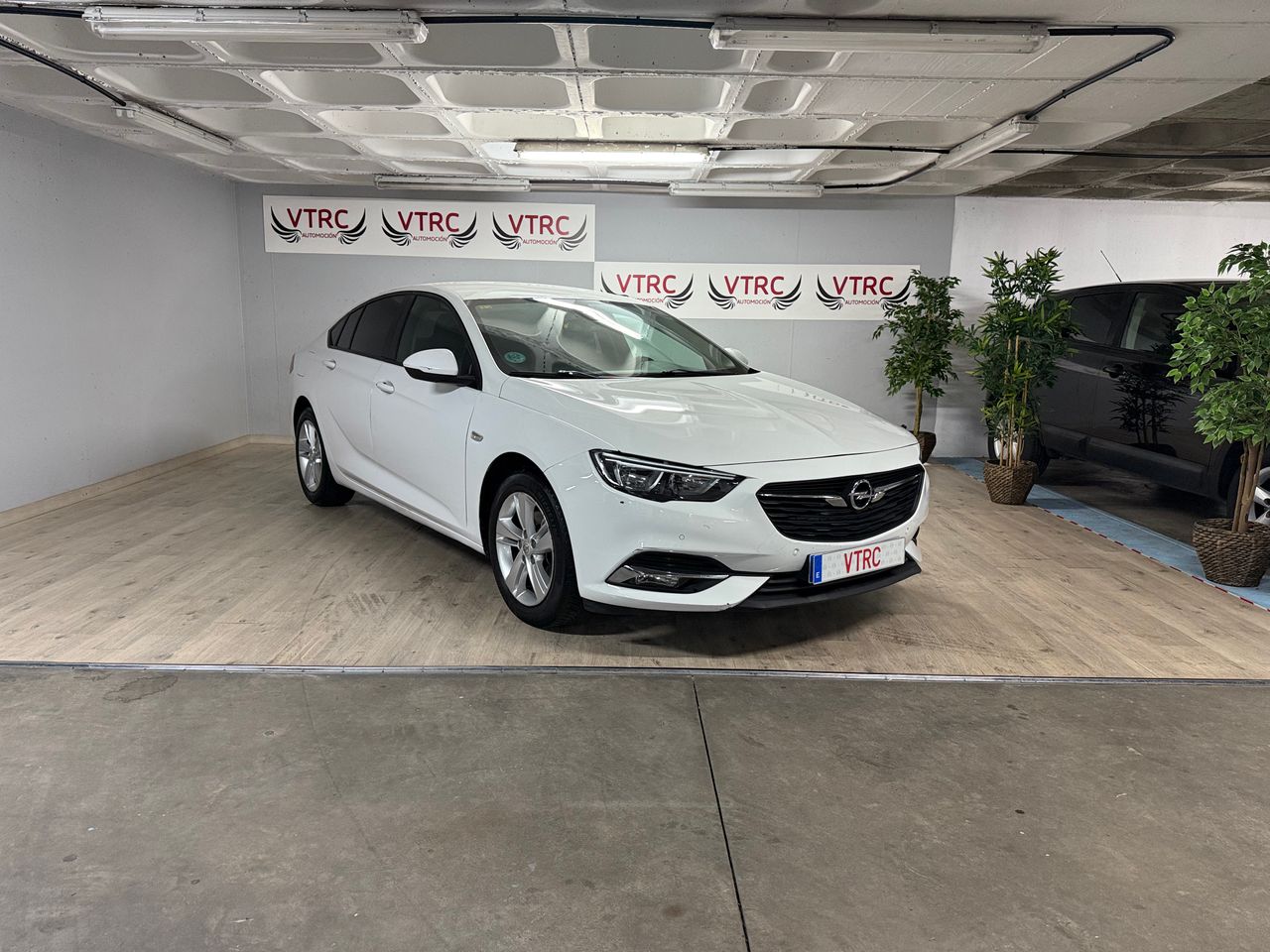 Opel Insignia  1.6CDTI S&S BUSINESS   - Foto 1