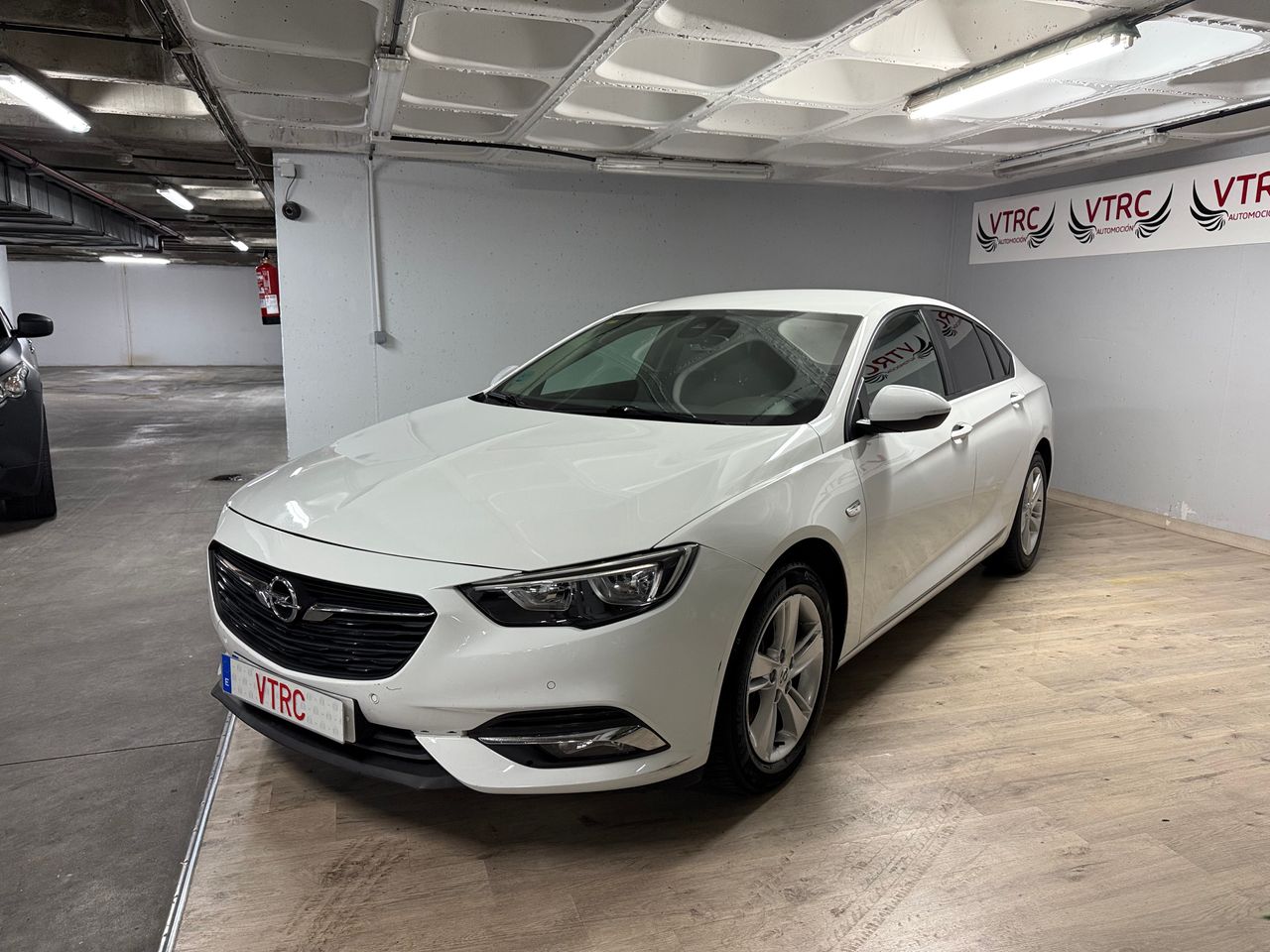 Opel Insignia  1.6CDTI S&S BUSINESS   - Foto 1