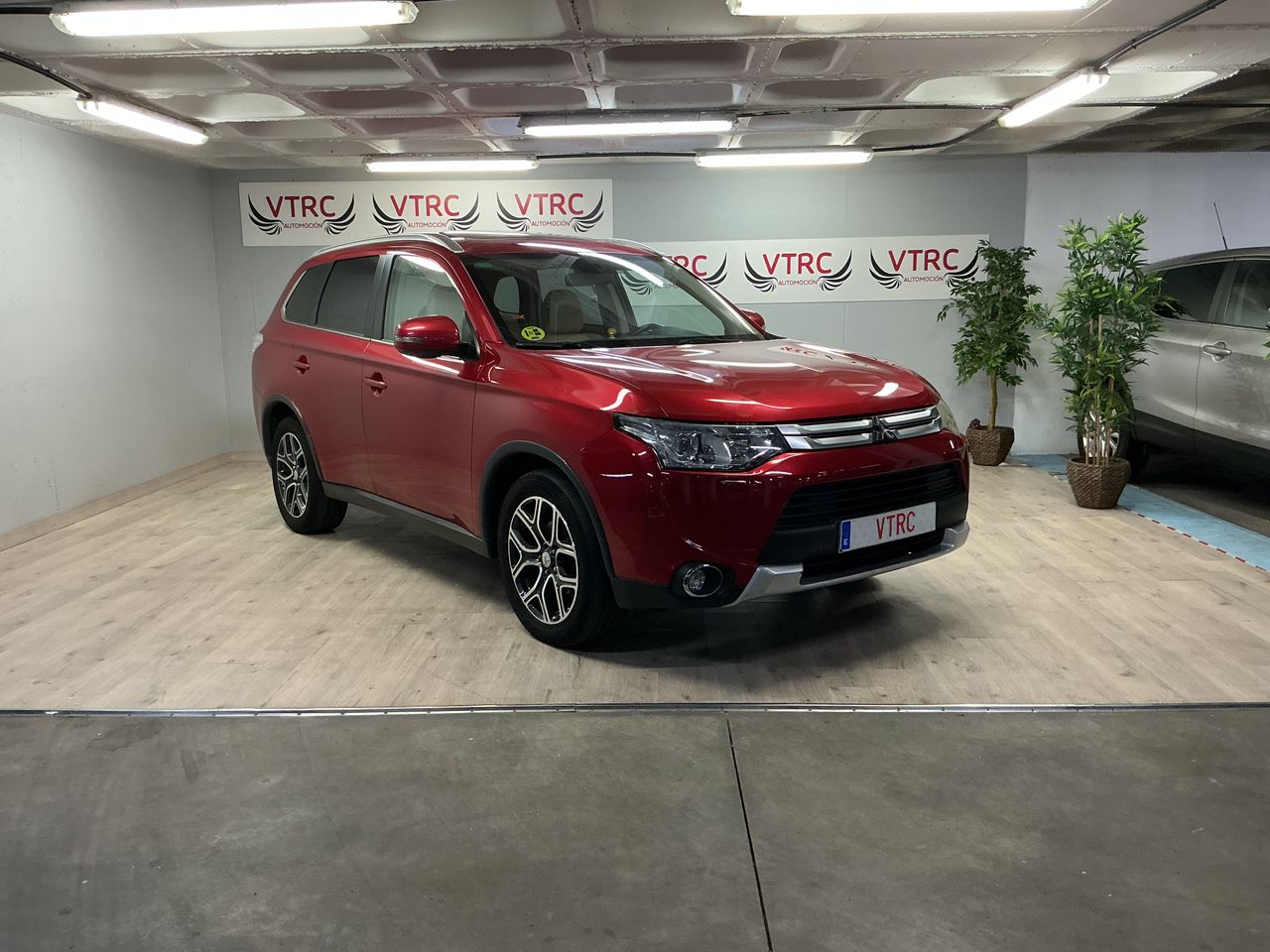 Mitsubishi Outlander 220 DID Kaiteki Auto 4WD   - Foto 1