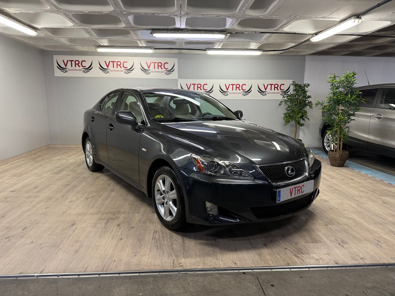 Lexus IS 220D   - Foto 1