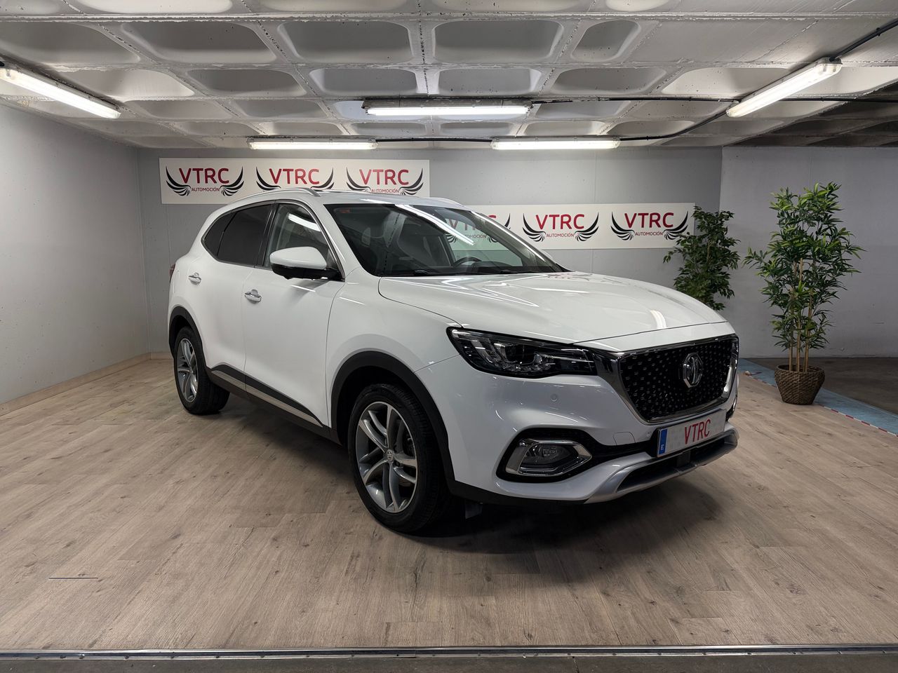 MG eHS 1.5TGDI PHEV Luxury   - Foto 1