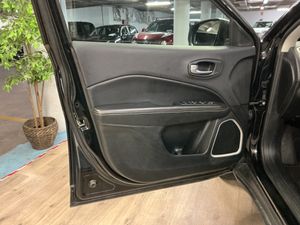 Jeep Compass Sport 1.4 MultiAir 103 kW (140 CV) 4x2 - Foto 15