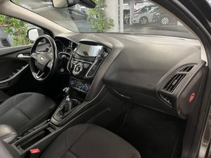 Ford Focus Berlina Sport 1.0 EcoBoost 125 CV Auto-Start-Stop - Foto 8