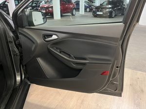 Ford Focus Berlina Sport 1.0 EcoBoost 125 CV Auto-Start-Stop - Foto 9