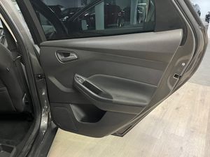 Ford Focus Berlina Sport 1.0 EcoBoost 125 CV Auto-Start-Stop - Foto 10